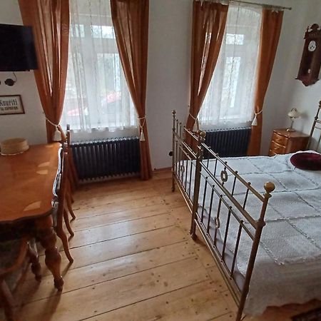 Zlata Leta - Apartmanovy Dum Jachymov Ngoại thất bức ảnh